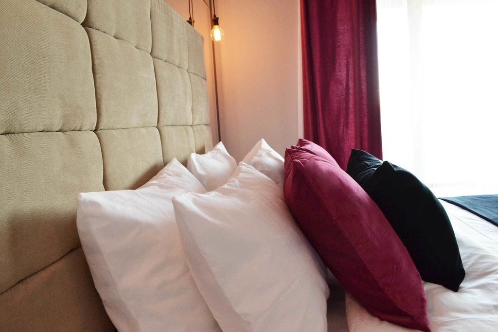 Jn Boutique Apartments Бухарест Номер фото