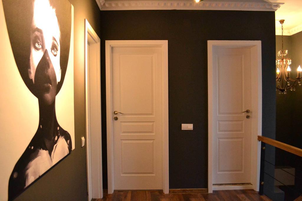 Jn Boutique Apartments Бухарест Номер фото